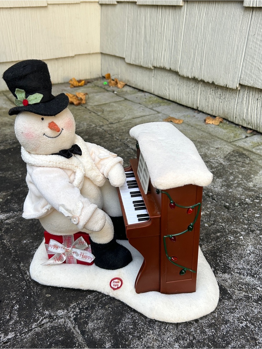 2005 Hallmark Jingle Pals Piano-Playing Snowman Musical Christmas Holiday Decor
